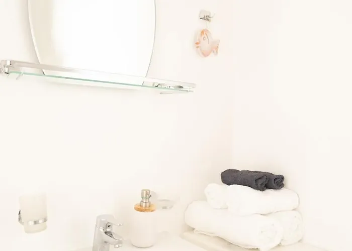 Eleanna's Cycladic Apartment